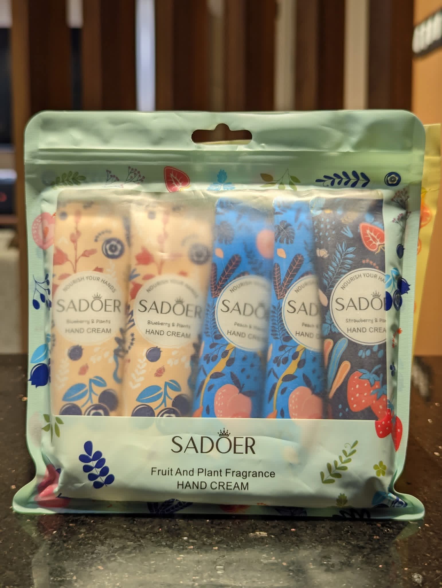 Sadore hand cream